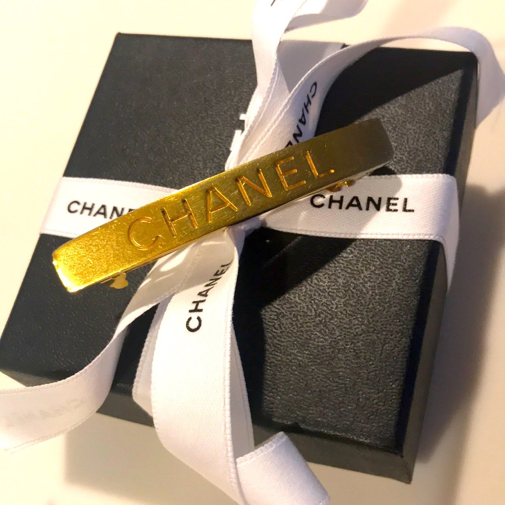 CHANEL BARRETTE